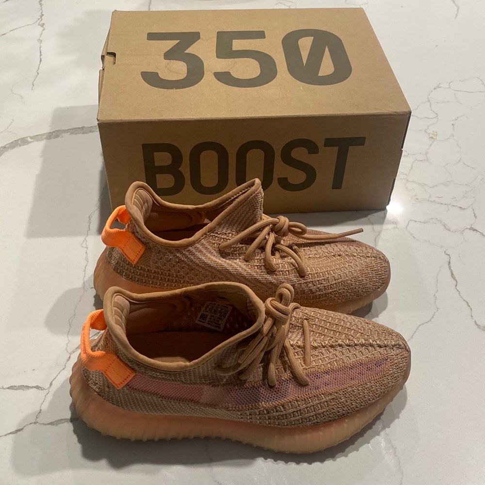YEEZY BOOST CLAY